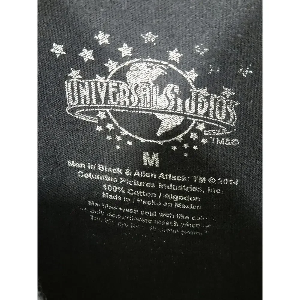 Universal Studios MIB Alien Attack Frank The Pug Smoking Cigar T Shirt Size M - Picture 3 of 4